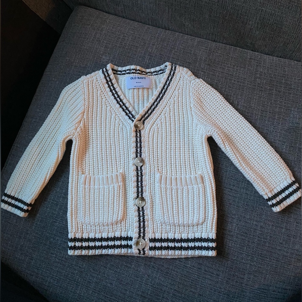 NWOT Old Navy 18-24 MO button striped sweater Toddler Boy Girl NWOT